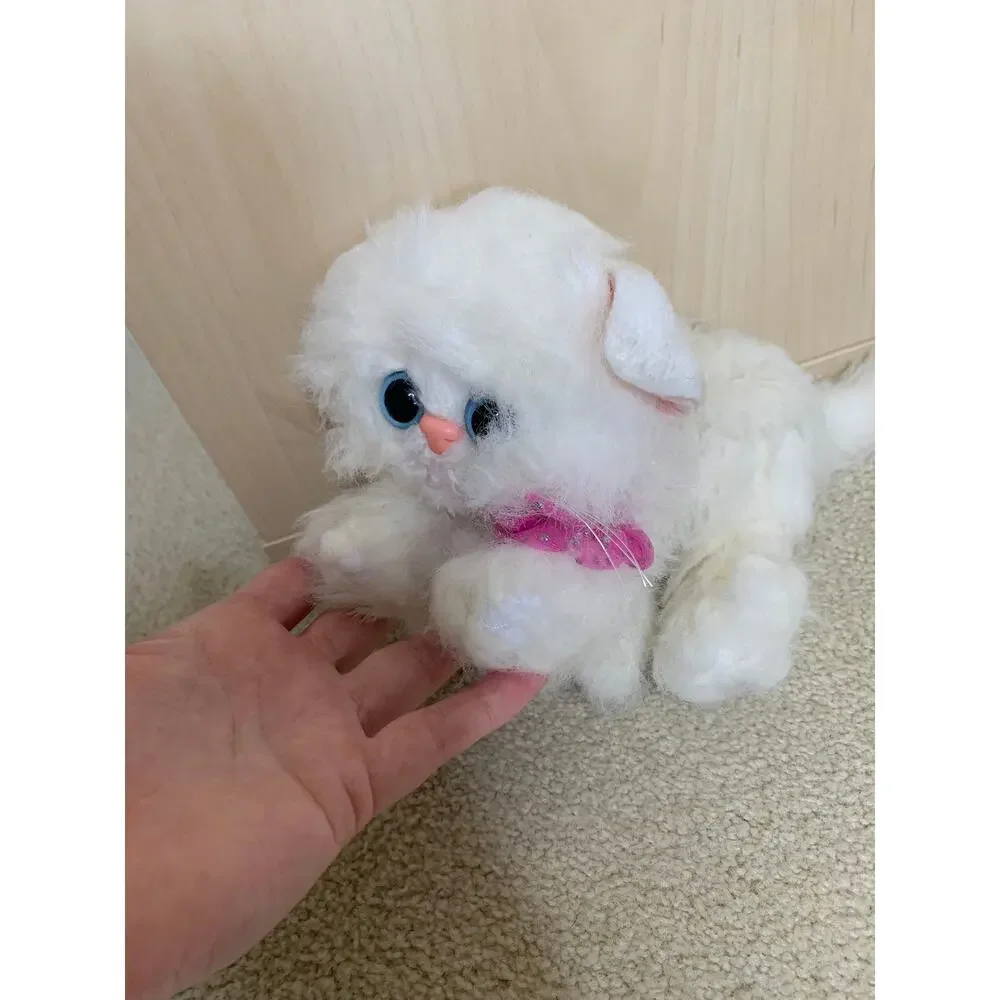 Kitty Kitty Kittens WHITE PERSIAN Plush w/Blue Eye PURRS VTG Tyco